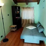 La Casa Gialla Apartment