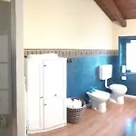 La Casa Gialla Apartment *