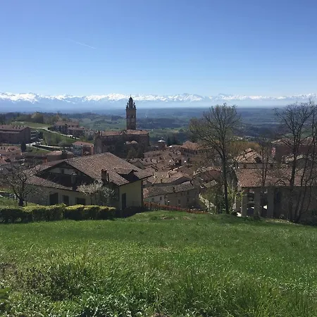 La Casa Gialla Monforte dʼAlba